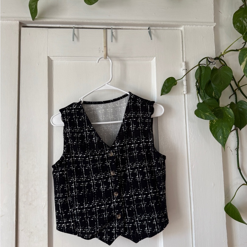 SHEIN Monochrome faux Tweed Vest